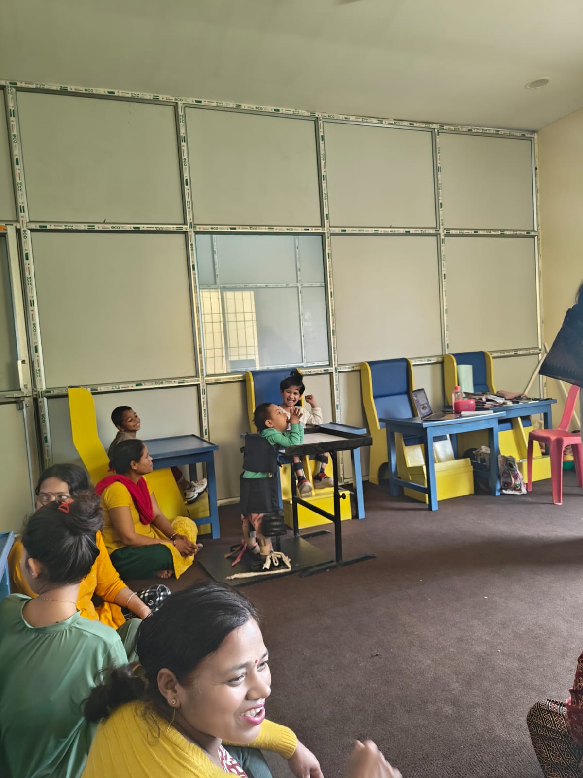 Little Voices, Big Expressions – a creative and interactive expression session for the children