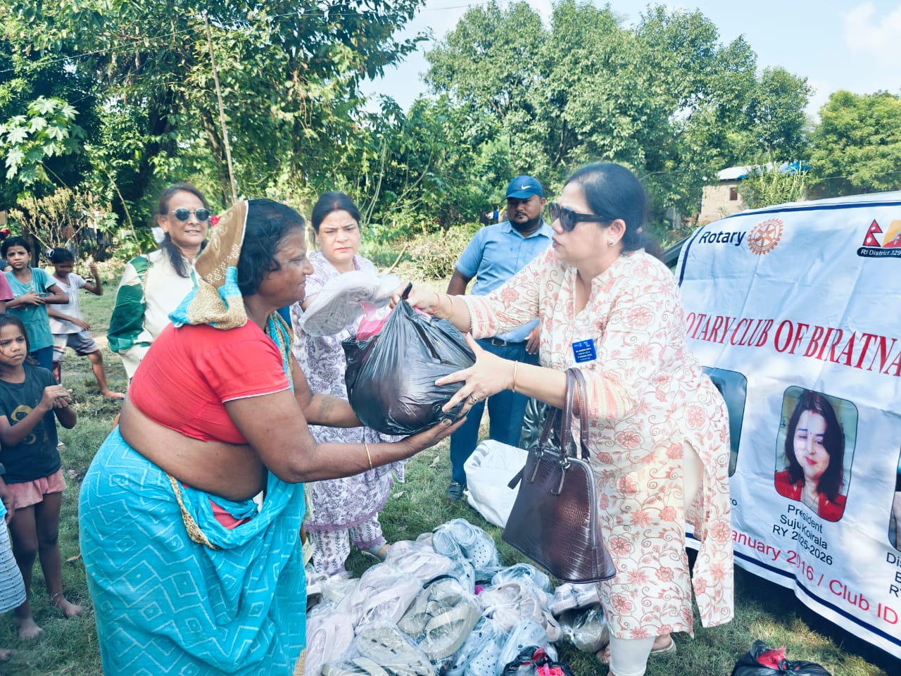 Flood relief support in Rani Biratnagar
