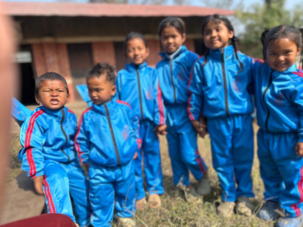Distribution of warm clothes